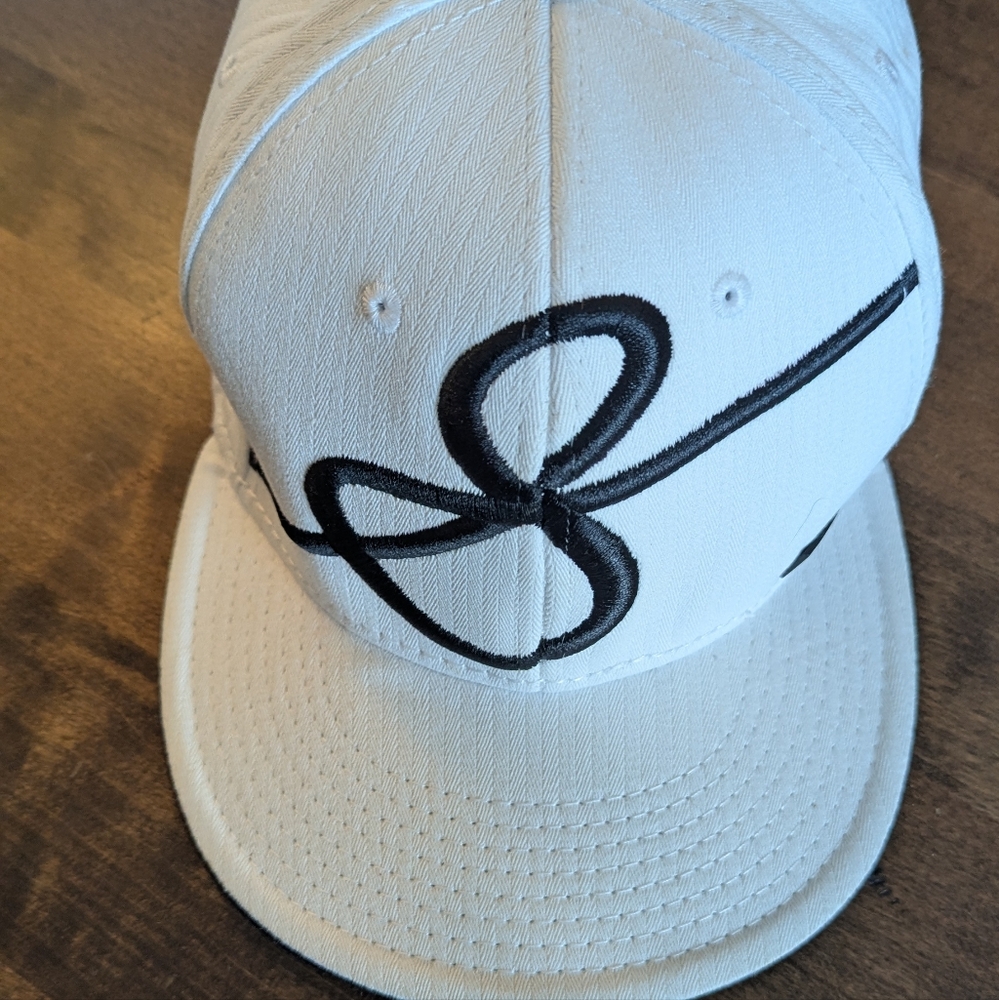 Smith Axis Black Cap